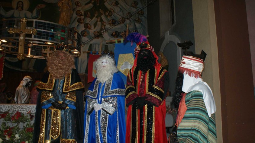 Els Reis i el Harum durant l'adoració.