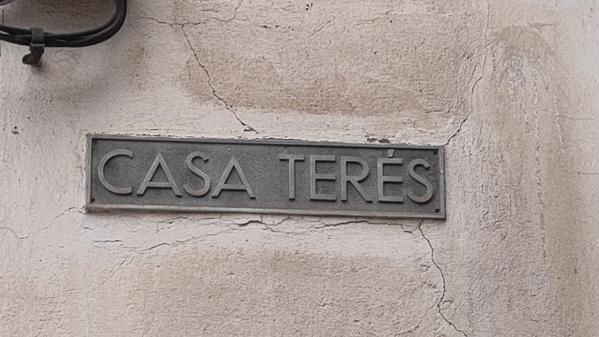 Placa de Casa Terés a la Placeta de La Fuliola